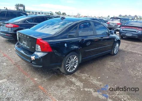 2009 Volvo S40 2.4I из США, поврежденный, VIN YV1MS382292458461